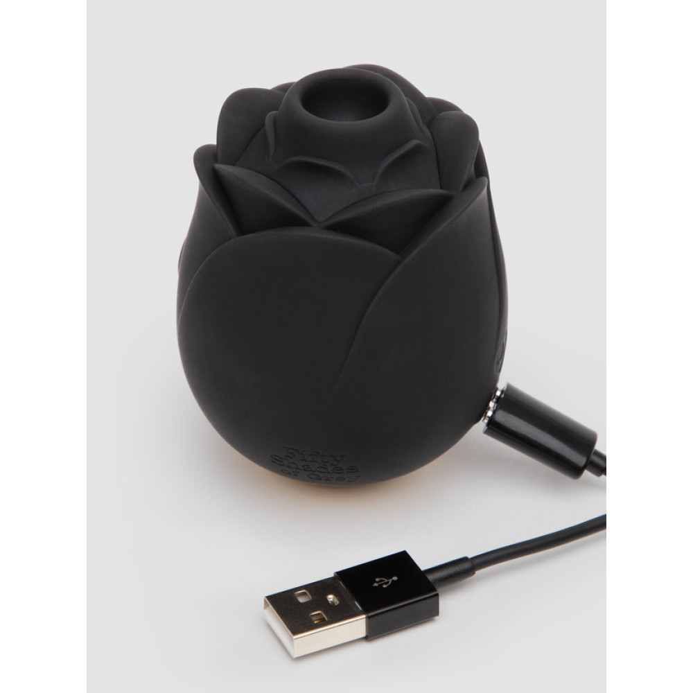 Клиторальный стимулятор в форме розы Fifty Shades of Grey Rose Clitoral Suction черного цвета фото №5 — секс игрушки: Украина, NO TABOO