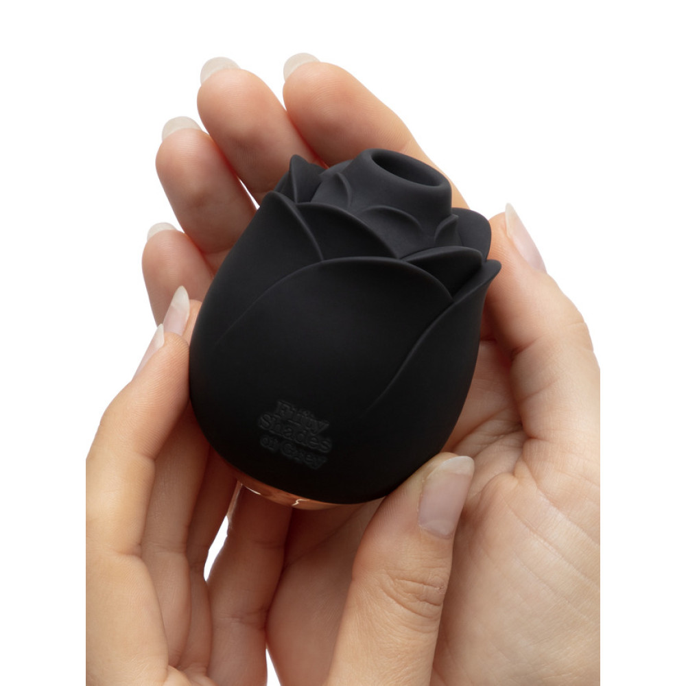 Клиторальный стимулятор в форме розы Fifty Shades of Grey Rose Clitoral Suction черного цвета фото №6 — секс игрушки: Украина, NO TABOO