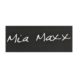 Mia Maxx