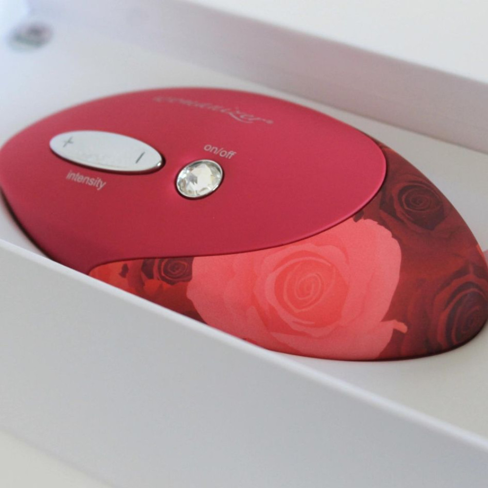 Клиторальный стимулятор Womanizer Pro W500 Red/Rose с цветочным принтом, красный фото №7 — секс игрушки: Украина, NO TABOO