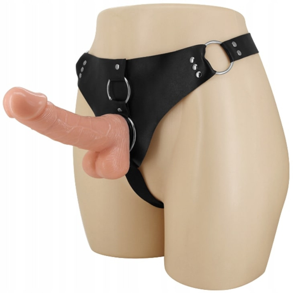 Страпон на ремнях Baile Lybaile Passionate Harness реалистичный, 18.3 см x 4.5 см фото №0 — секс игрушки: Украина, NO TABOO