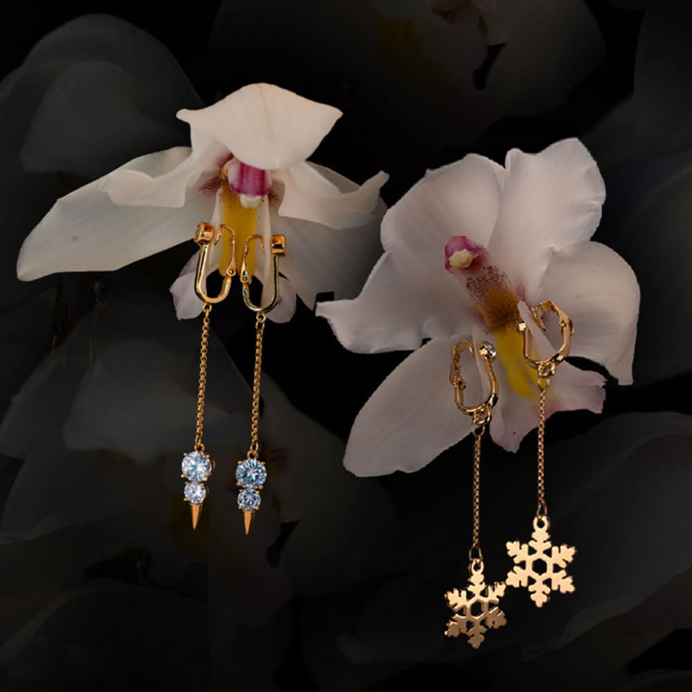 Украшения для клитора и половых губ UPKO Non-pierced Jewelry Snowflake в форме снежинки с горным хрусталем, фото №5 — секс шоп Украина, NO TABOO