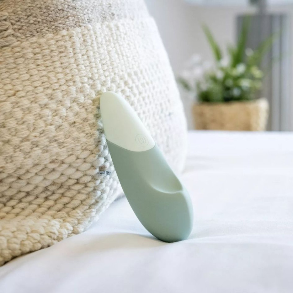 Вибратор бесшумный Womanizer Vibe Sage для клитора, зеленый, 14.5 см х 4.3 см фото №18 — секс игрушки: Украина, NO TABOO