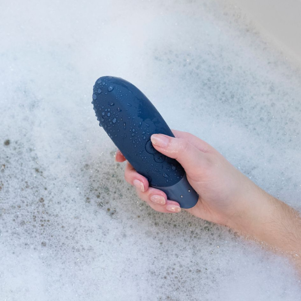 Вибратор бесшумный Womanizer Vibe Dark Blue для клитора, синий, 14.5 см х 4.3 см фото №21 — секс игрушки: Украина, NO TABOO