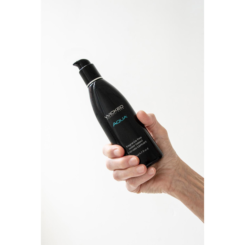 Лубрикант на водной основе Wicked Sensual Care нейтральный, 120 мл, фото №3 — секс шоп Украина, NO TABOO
