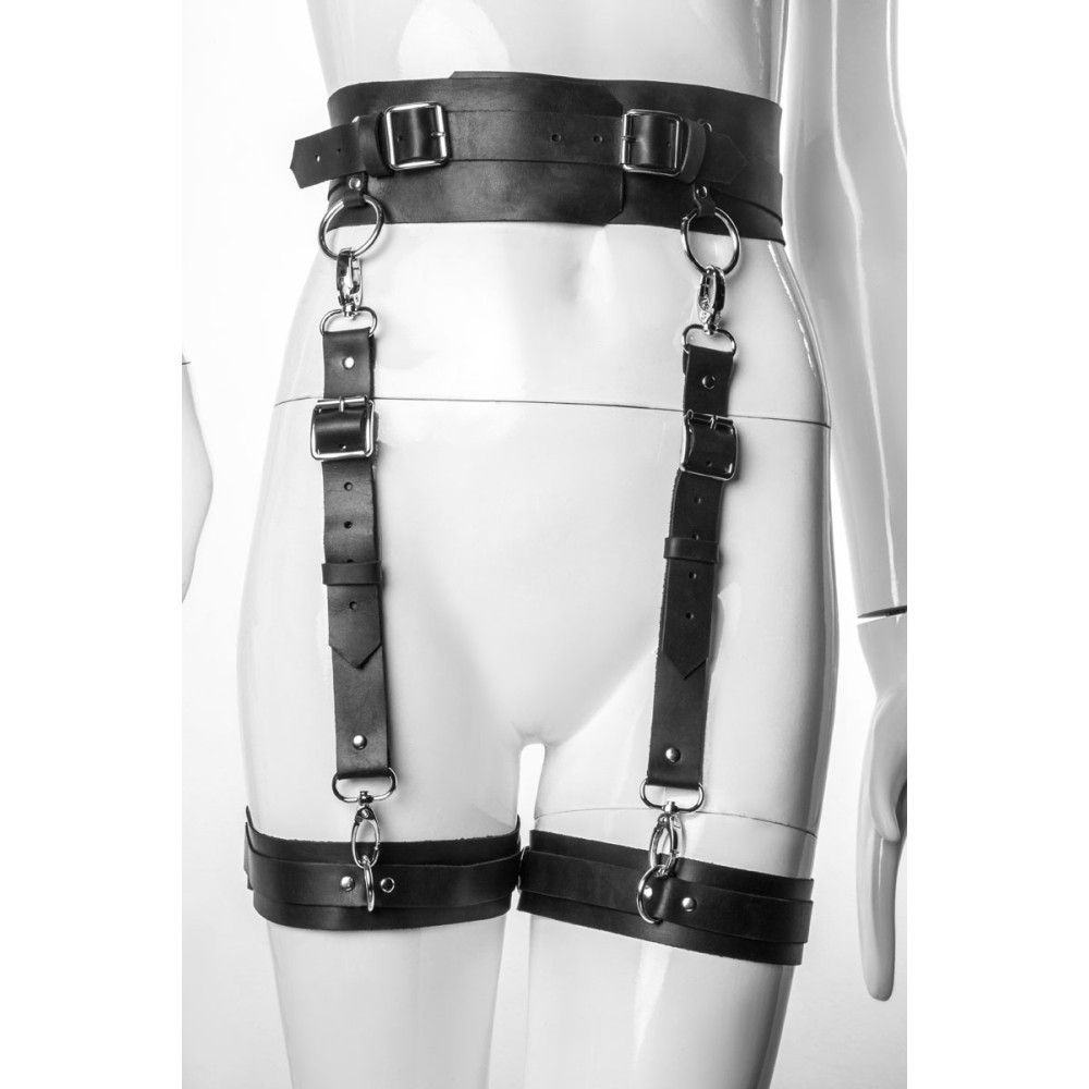 Гартеры широкие с пряжками G4.1 Candy Hero, экокожа, ручная работа, черные, One Size, фото №7 — секс шоп Украина, NO TABOO