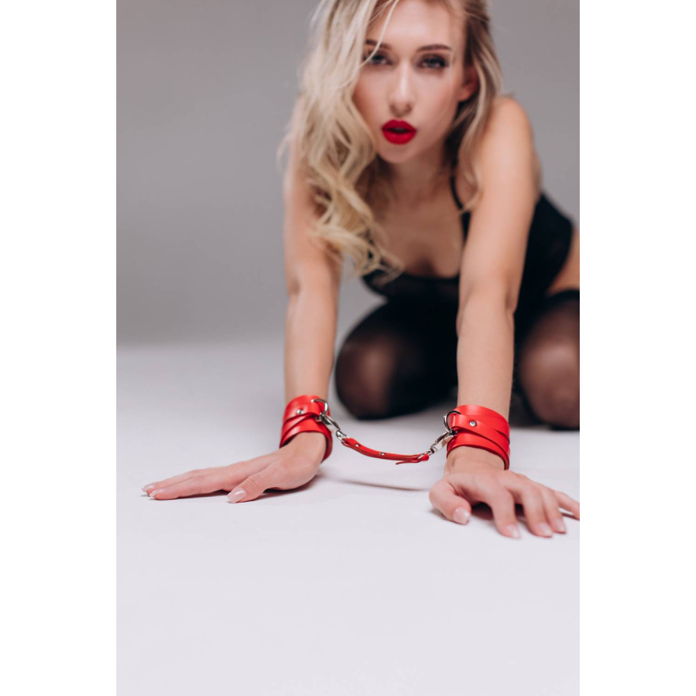 Наручники HC1B Candy Hero, экокожа, красные, фото №4 — секс шоп Украина, NO TABOO