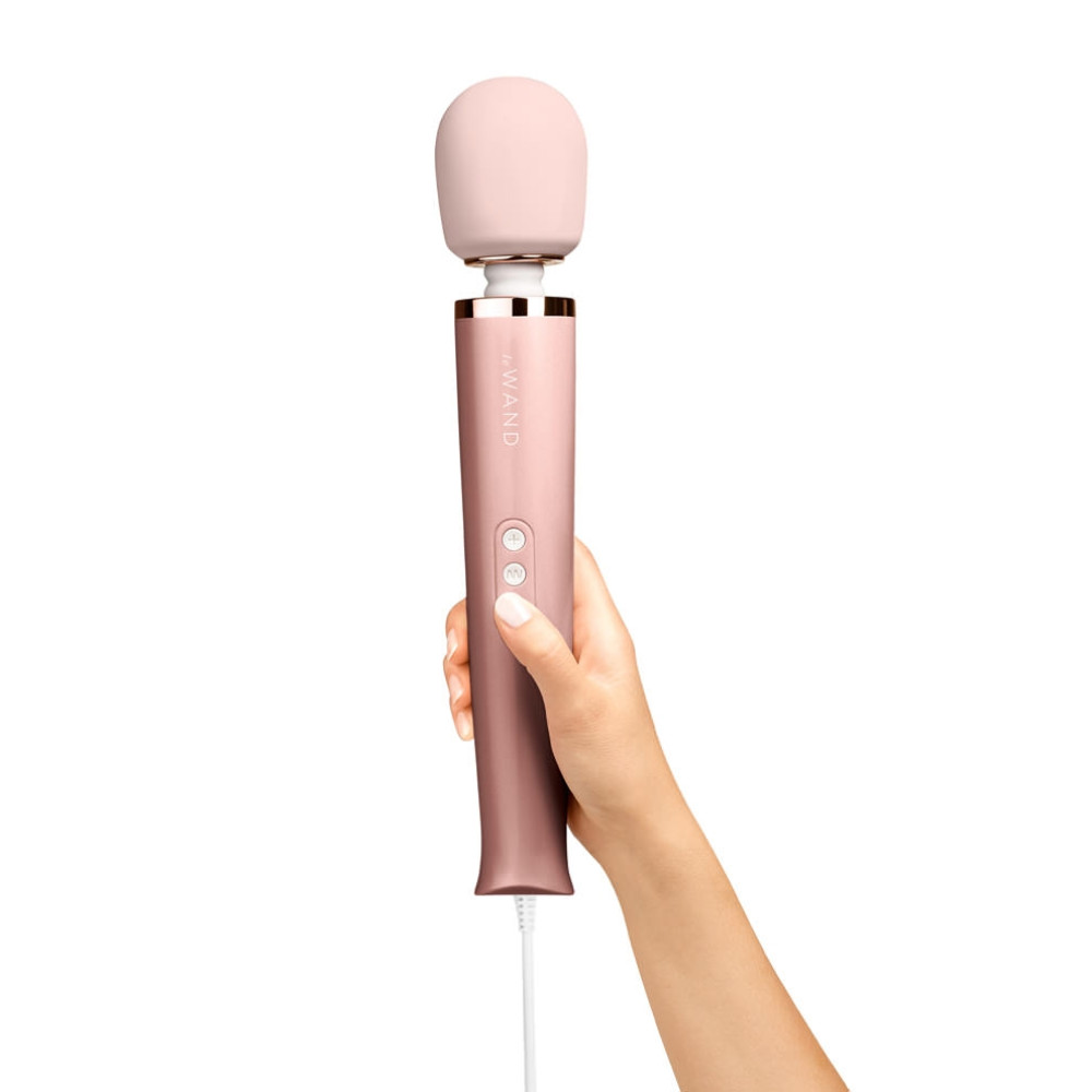 Вибратор-микрофон с кабелем Le Wand Plug-In, силиконовый, розовый, 34 х 6 см фото №4 — секс игрушки: Украина, NO TABOO