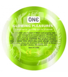 Презерватив One Glowing Pleasures, светится в темноте, латексный, 1 шт. - No Taboo