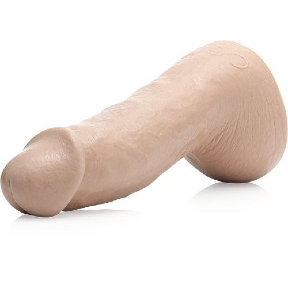 Фаллоимитатор реалистичный Colby Keller Fleshlight, силиконовый, бежевый, 19 х 5 см фото №3 — секс игрушки: Украина, NO TABOO
