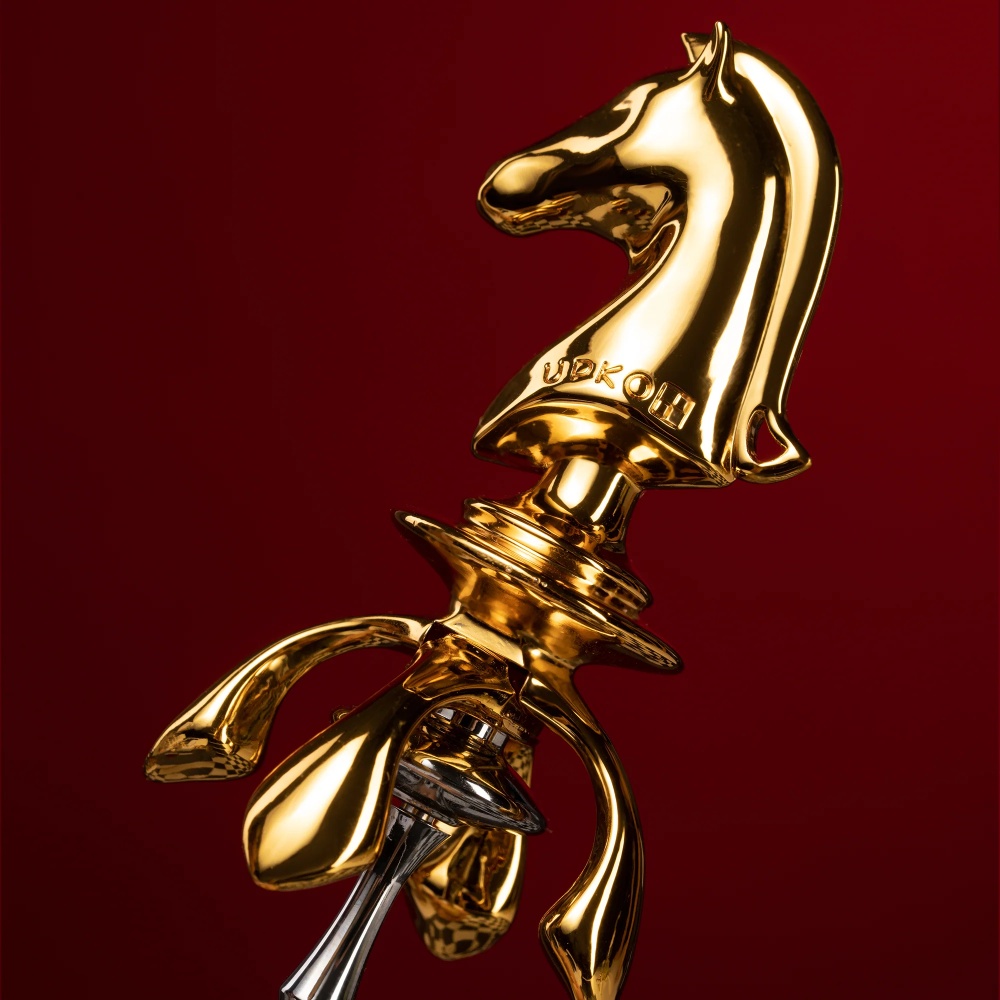 Уретральный катетер в виде шахматной фигуры Knight The Chess UPKO The Chess Collection с двумя насадками, металл, серебряно-золотой, фото №6 — секс шоп Украина, NO TABOO
