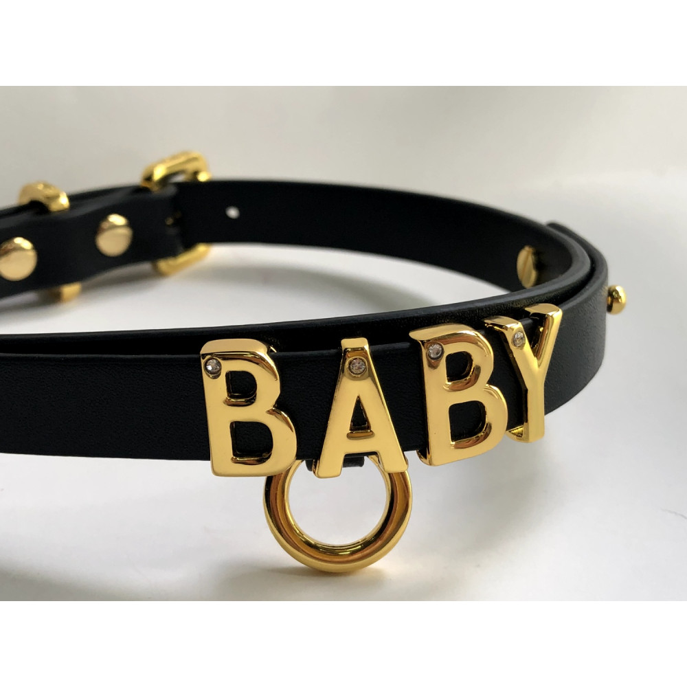 Чокер L с надписью Baby от UPKO, из кожи, черный с золотой фурнитурой, фото №4 — секс шоп Украина, NO TABOO