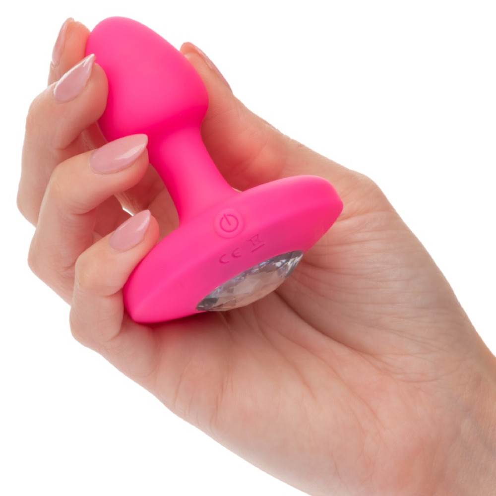 Анальная пробка с вибрацией CalExotics Cheeky Gems, с кристаллом, розовая, 5 х 2.5 см фото №2 — секс игрушки: Украина, NO TABOO
