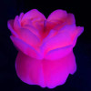 Свеча роза люминесцентная GlowKink 38 г, низкотемпературная, M, для БДСМ, персиковая, фото №6 — секс шоп Украина, NO TABOO