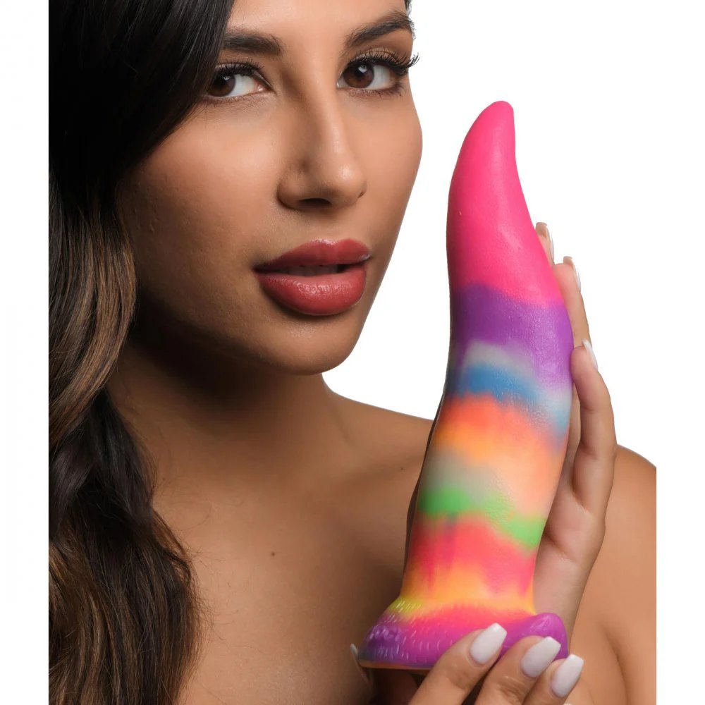 Фаллоимитатор в виде языка XR Brands Unicorn Kiss светящийся в темноте, разноцветный, 21.3 х 5.8 см фото №4 — секс игрушки: Украина, NO TABOO