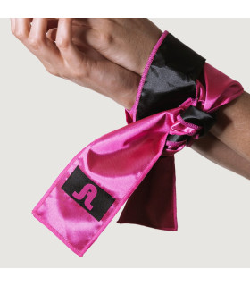 Повязка на глаза и руки Adrien Lastic Satin Sash черно-розовая, 135 x 6.5 см - No Taboo