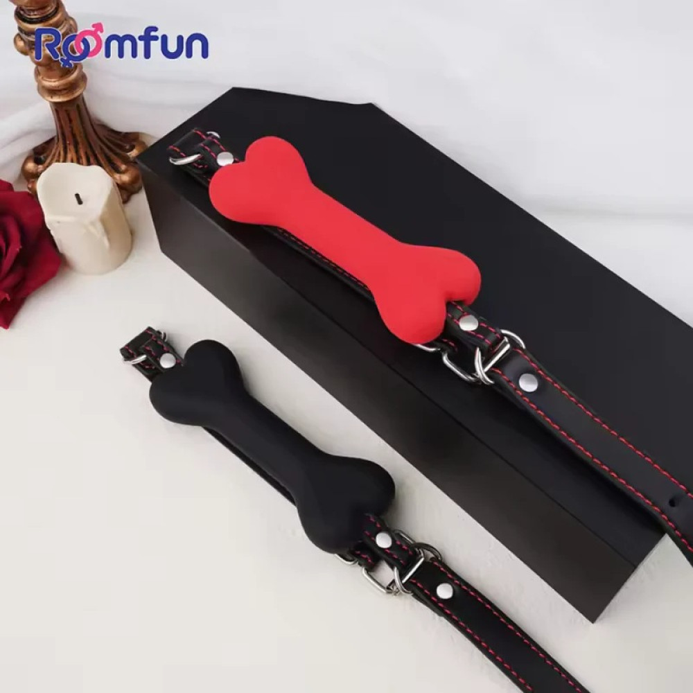 Кляп в виде кости Roomfun Bone Gag силиконовый, черный, фото №3 — секс шоп Украина, NO TABOO