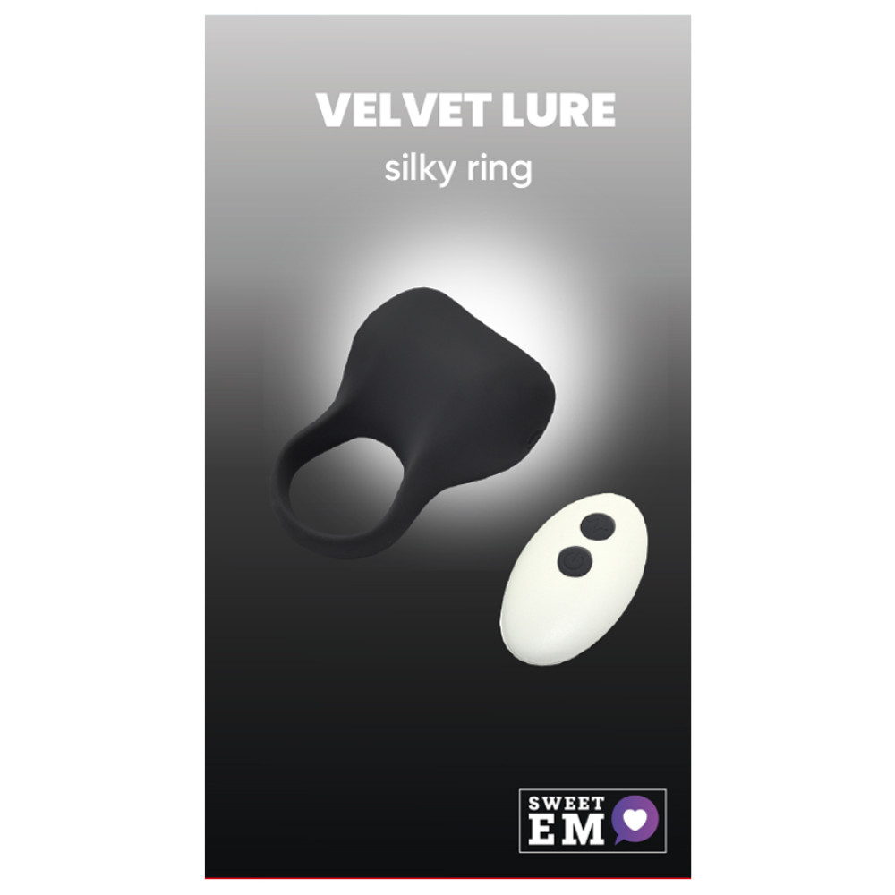 Эрекционное виброкольцо Sweet Em Silky Ring с пультом, чёрное, 7.6 х 5.7 см фото №0 — секс игрушки: Украина, NO TABOO