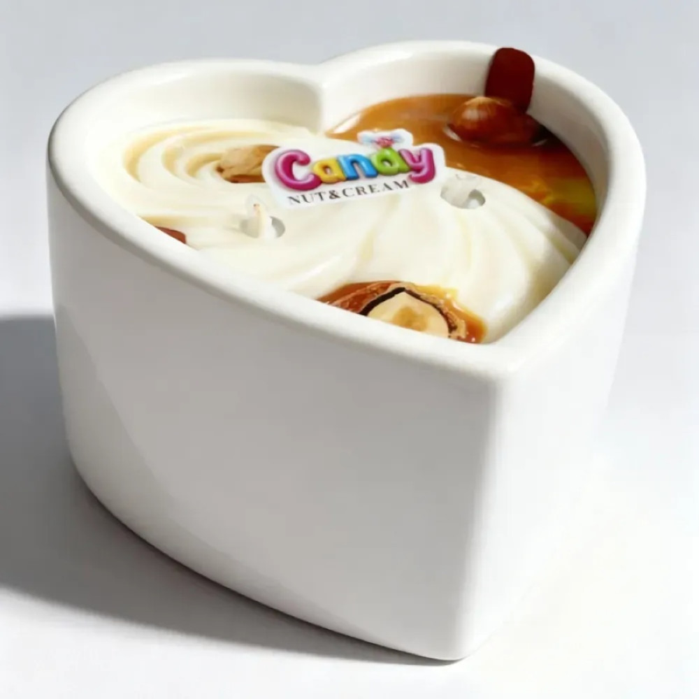 Массажная свеча с ароматом орехового крема, 70 мл, Candy Nut Cream в форме сердца, фото №3 — секс шоп Украина, NO TABOO