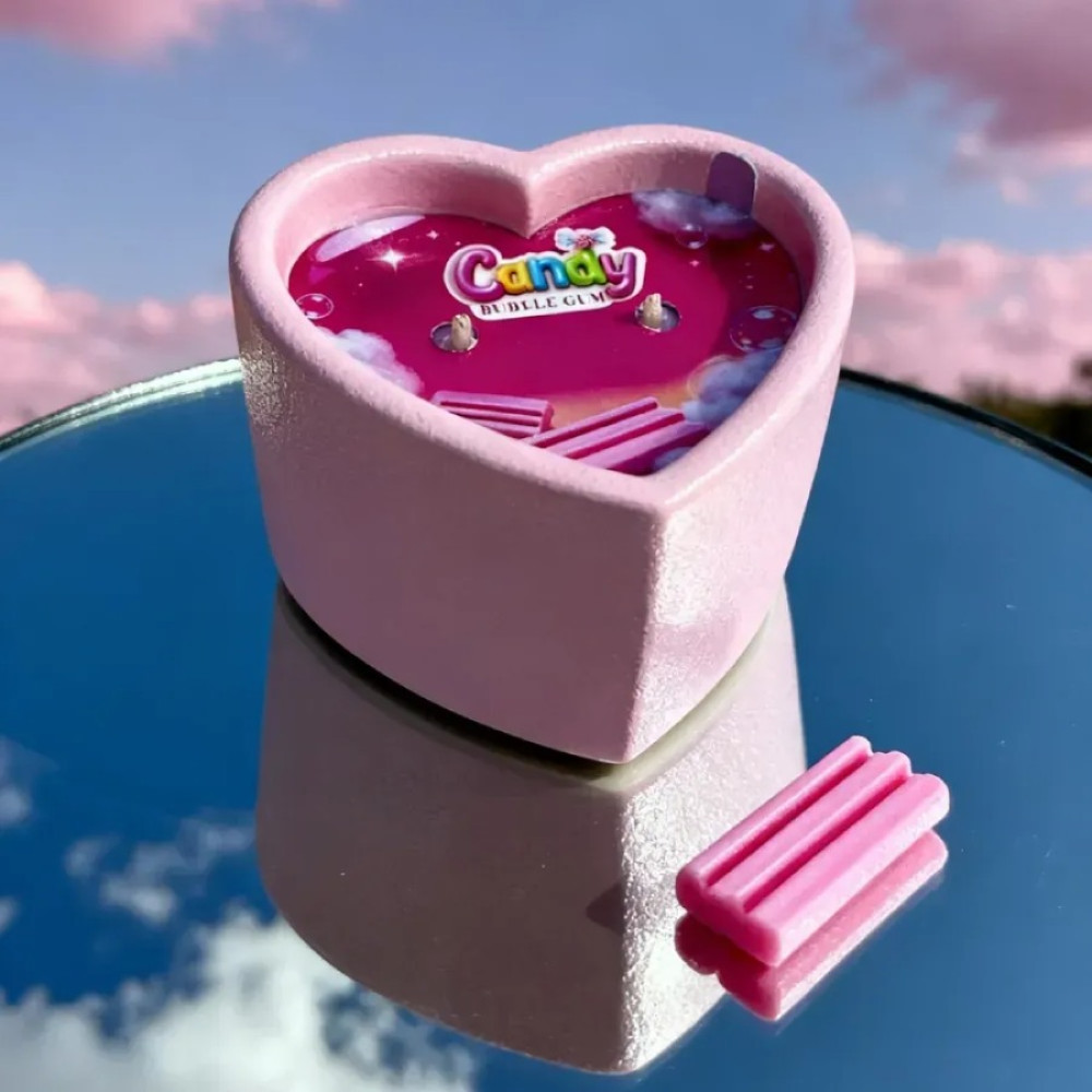 Массажная свеча с ароматом жевательной резинки, 70 мл, Candy Bubble Gum в форме сердца, фото №11 — секс шоп Украина, NO TABOO