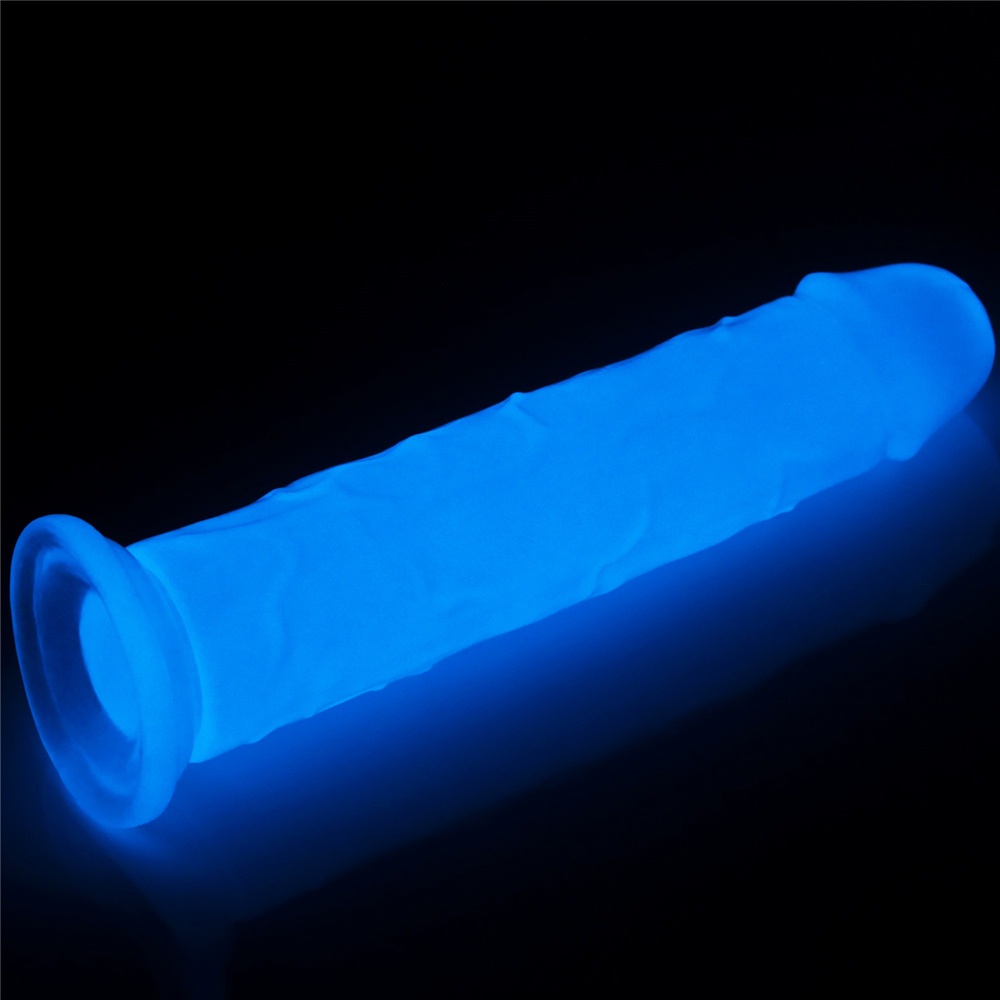 Фаллоимитатор реалистичный Lovetoy Lumino Play Dildo светится в темноте, на присоске, прозрачный, 21 х 4 см фото №3 — секс игрушки: Украина, NO TABOO