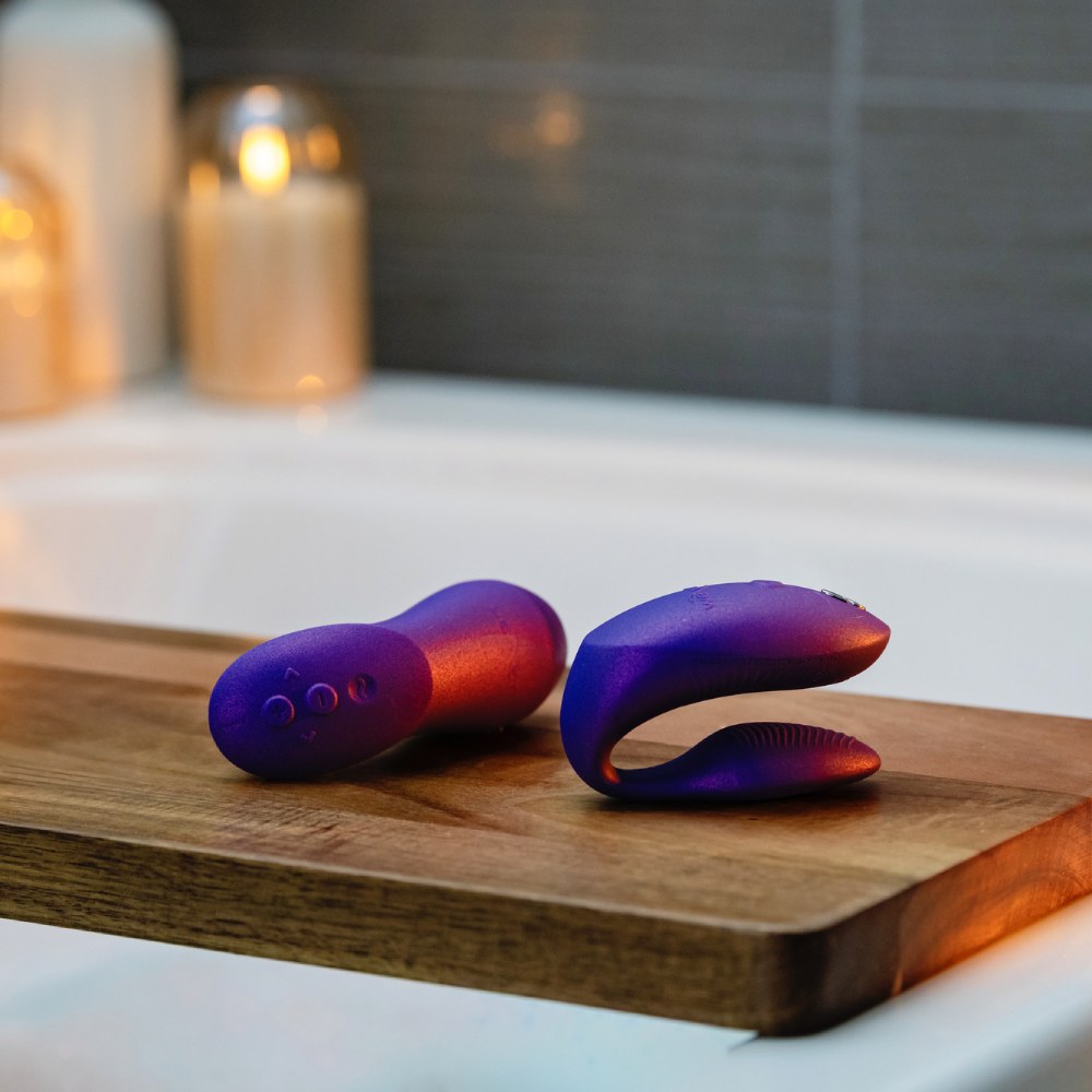 Вибратор для пар We-Vibe Chorus Pro с пультом и приложением, фиолетовый, 8 см фото №22 — секс игрушки: Украина, NO TABOO