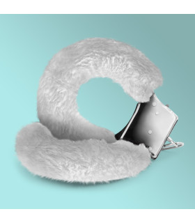 Наручники металлические Crushious Love Cuffs с искусственным белым мехом, серебристые - No Taboo