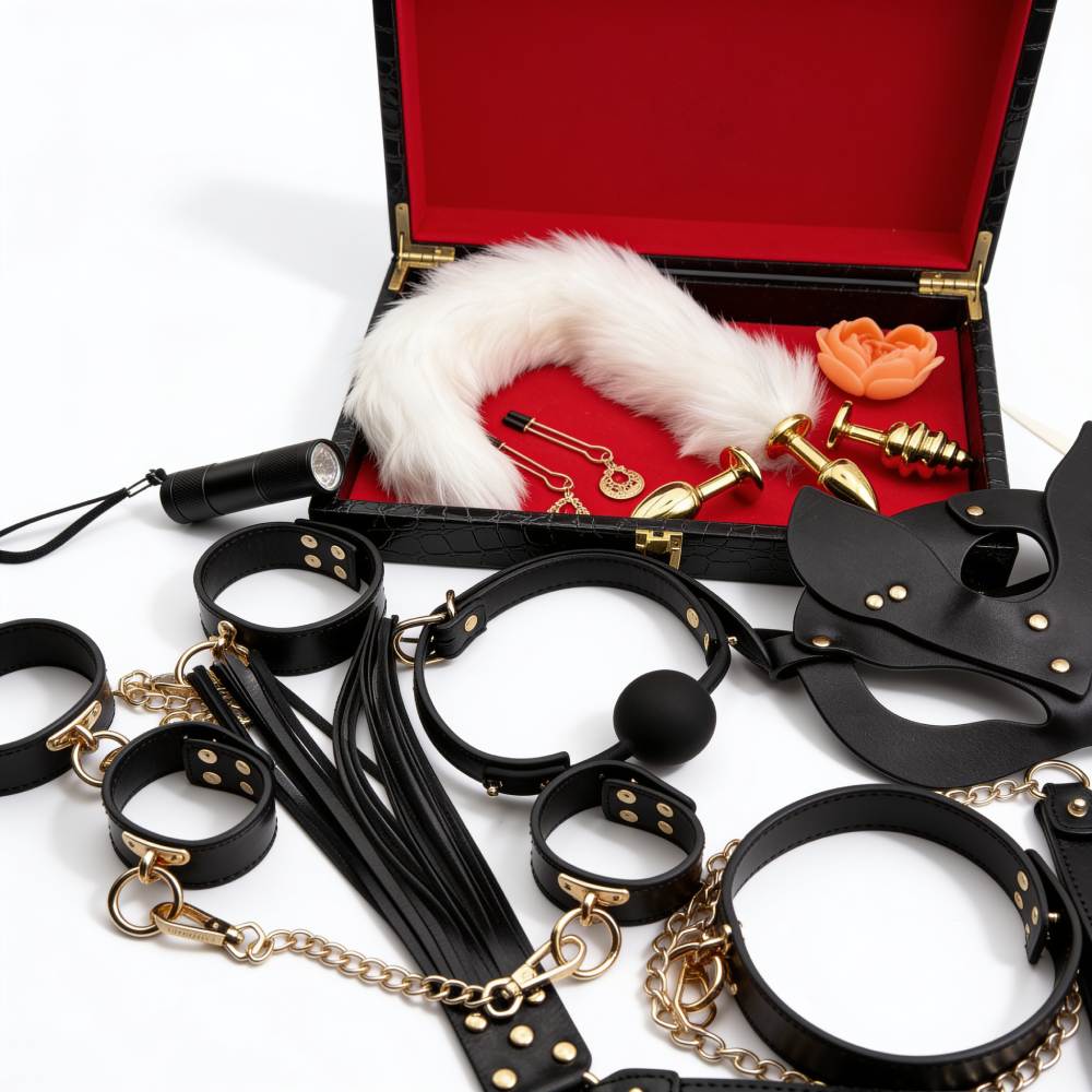 Набор БДСМ WOW Fetish в чемодане, черно-золотой, 10 предметов, фото №4 — секс шоп Украина, NO TABOO