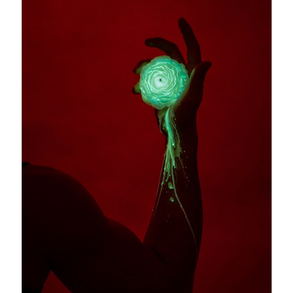 Свеча пион люминесцентная GlowKink 65 г, низкотемпературная, L, для БДСМ, салатовая, фото №3 — секс шоп Украина, NO TABOO