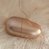 Вакуумный стимулятор в виде губ BeYourLover Lippy с приложением, с подогревом и лизанием, золотой, 13.3 х 6 см фото №11 — секс игрушки: Украина, NO TABOO