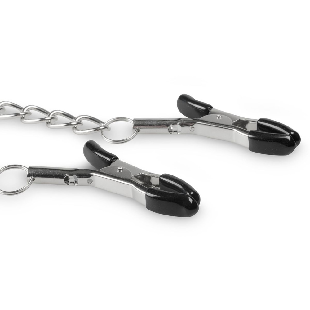 Зажимы для сосков с металлической цепочкой EasyToys черные, 44 см х 1.5 см, фото №3 — секс шоп Украина, NO TABOO