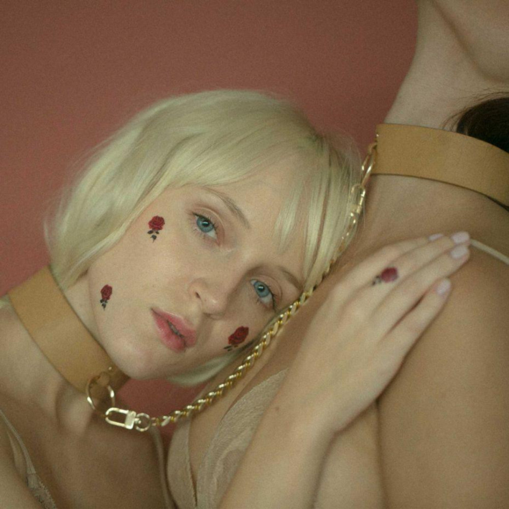 Ошейник двойной с цепочкой MAZE Bijoux Indiscret бежевый, OS, фото №2 — секс шоп Украина, NO TABOO