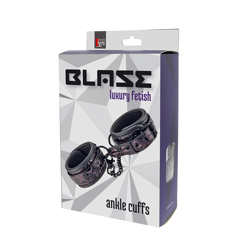 Наручники на цепочке Dreamtoys Blaze с фиолетовым тиснением, чёрные, 40 х 5 см, фото №2 — секс шоп Украина, NO TABOO