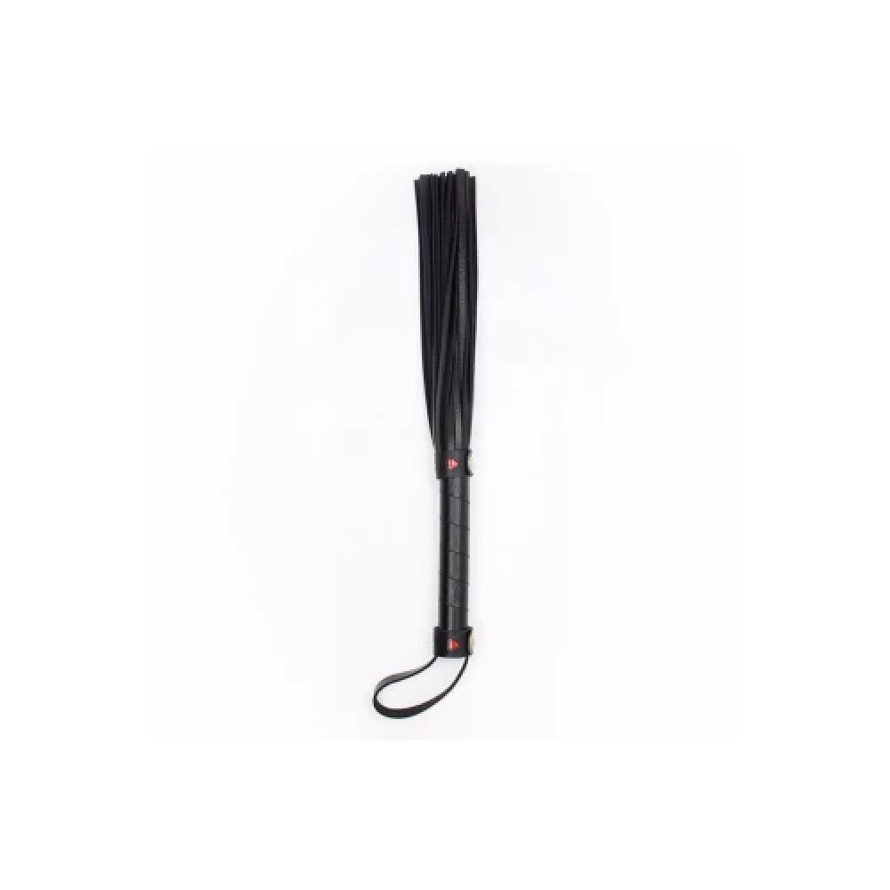 Плеть с заклепками-сердечками Fetish Flogger black with red heart черная, 40 см, фото №2 — секс шоп Украина, NO TABOO