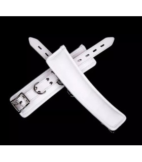 Поножи с карабинами Fetish Ankle restraints белые - No Taboo