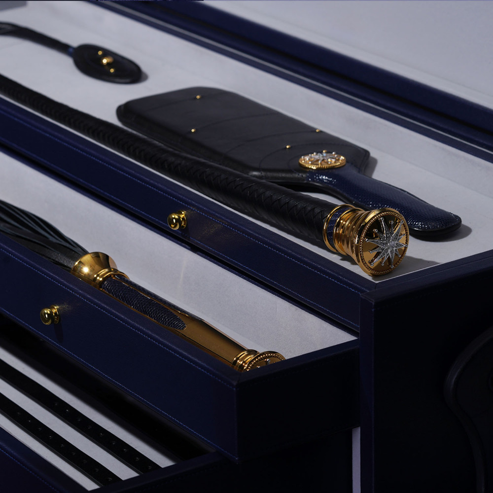 Чемодан БДСМ UPKO Black Label Deluxe Kit с роскошными девайсами из итальянской кожи, фото №3 — секс шоп Украина, NO TABOO