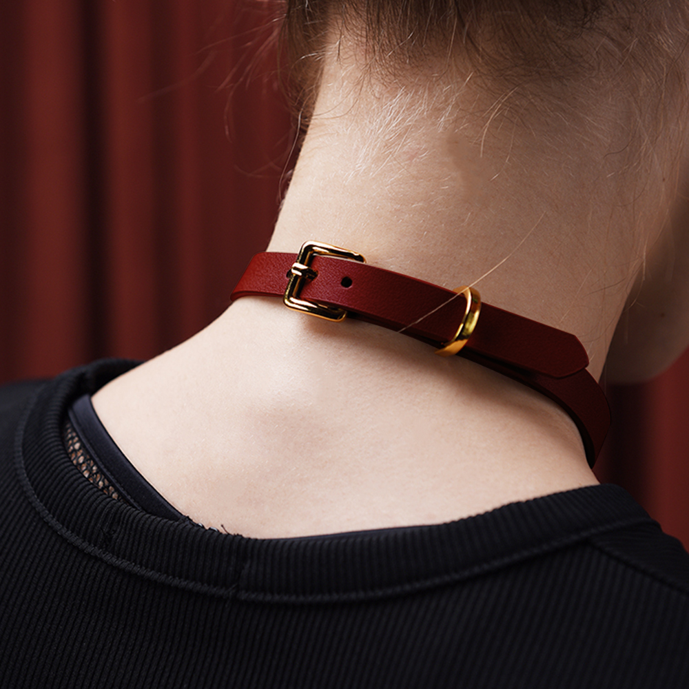 Чокер тонкий кожаный из итальянской кожи, красный, Thin UPKO Red, фото №4 — секс шоп Украина, NO TABOO